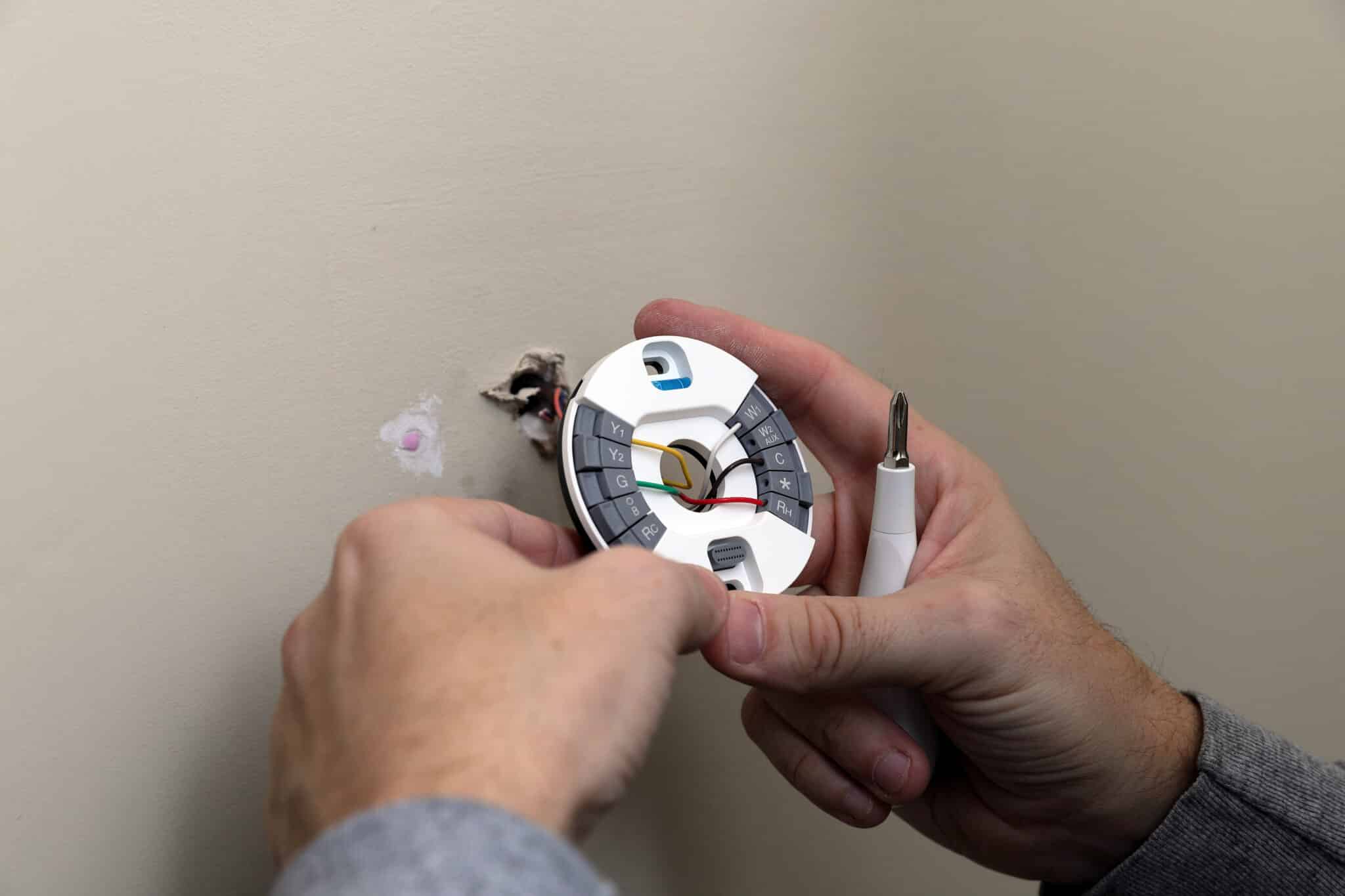 Checking wire smart thermostat.
